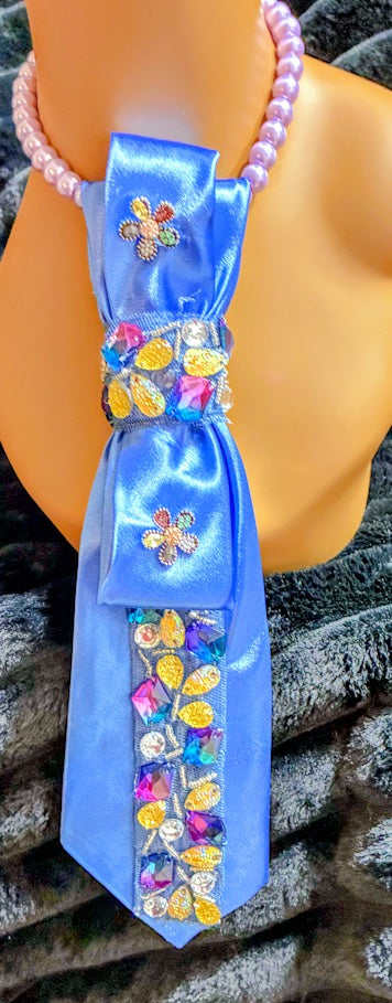 Women’s custom tie necklaces
