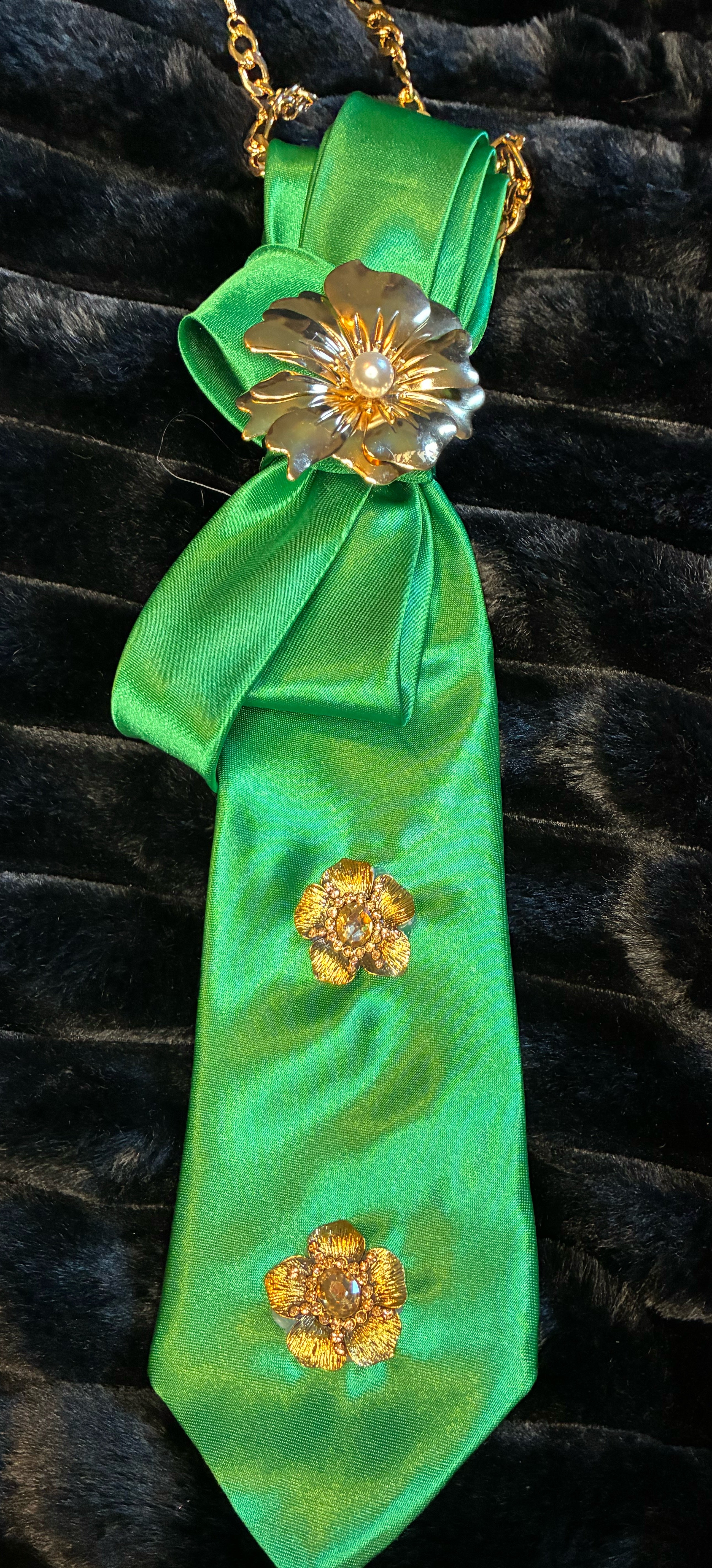 Women’s custom tie necklaces