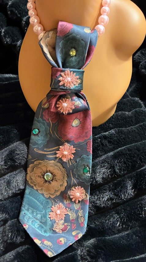 Women’s Custom Tie Necklaces